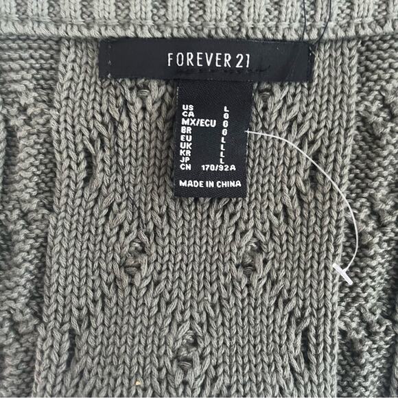 Green crochet pom pom crop tank top size large - Picture 3 of 3